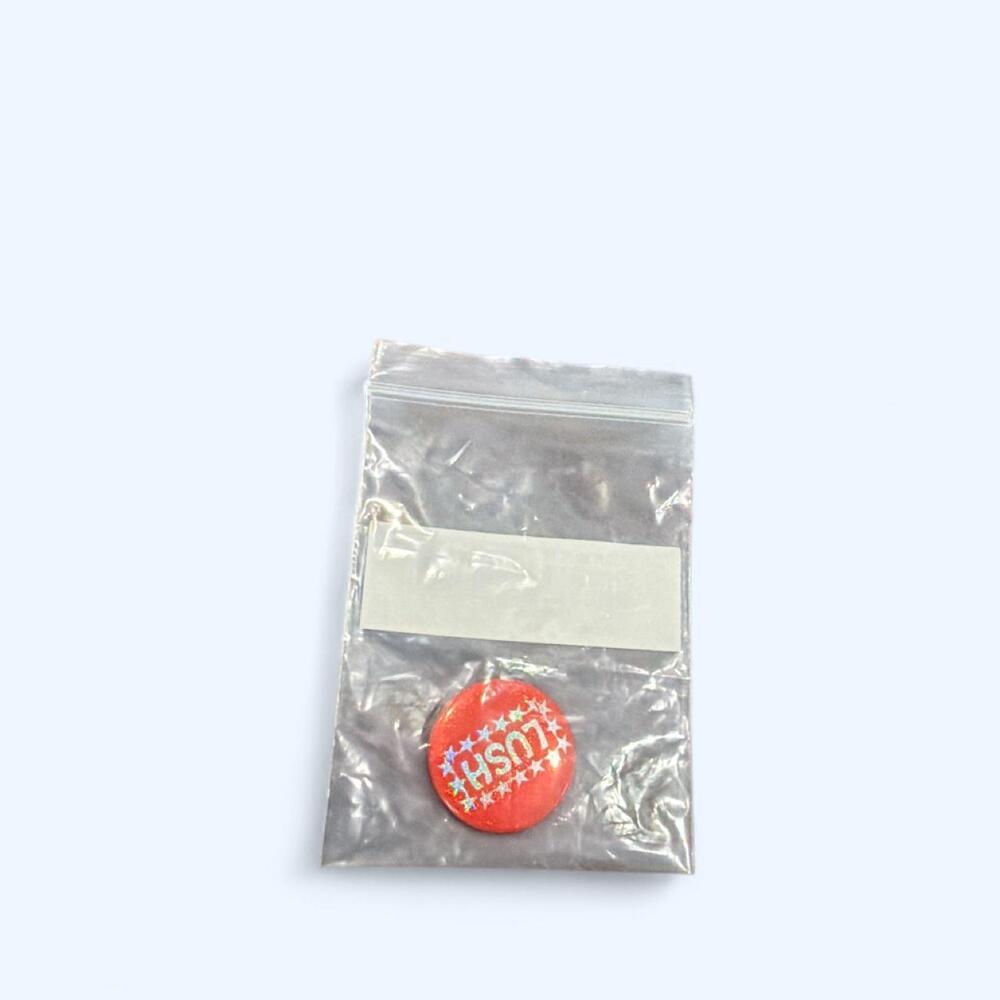 Supreme FW19 Lush Pin – Red